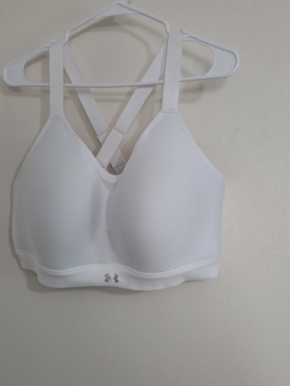 Under Armour Women's White Padded Sports Bra with Crisscross Back